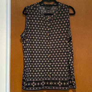 Liz Claiborne sleeveless blouse size XL slightly used condition Sleeveless